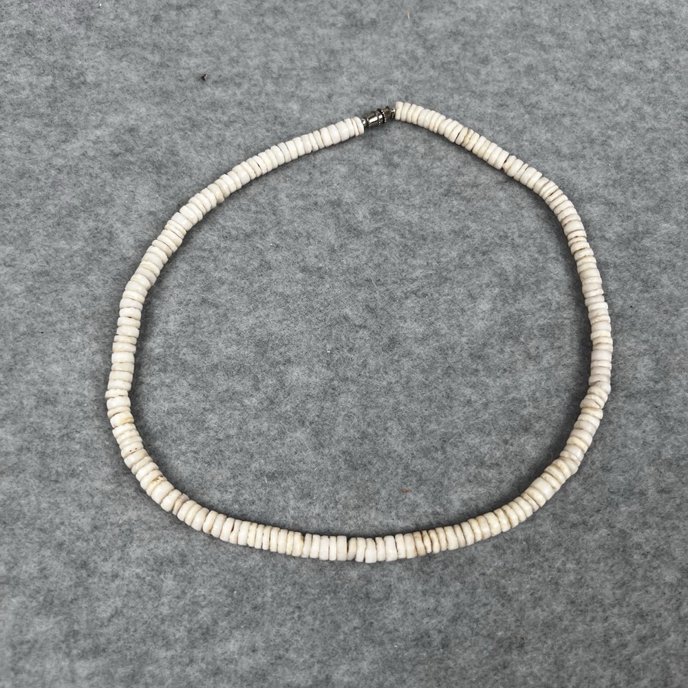 VTG Hawaiian Puka Sea Shell Surfer Necklace 18" Barrel Clasp